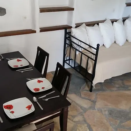 Holiday home Traditional House Paros Aneratza